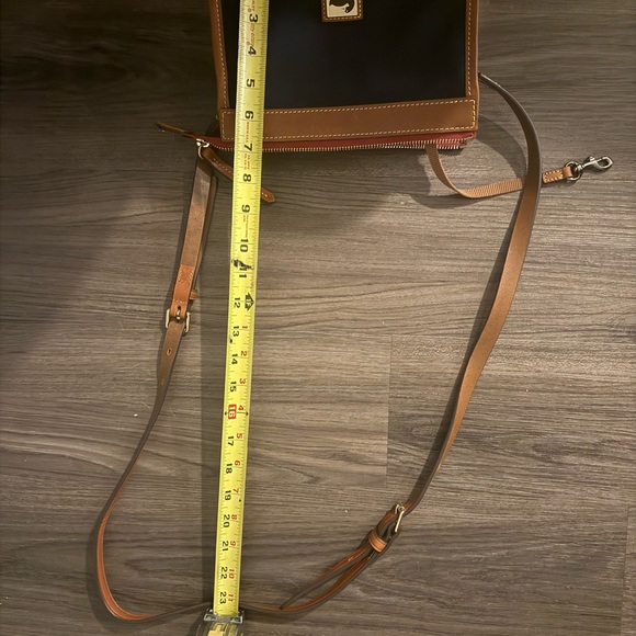 Dooney & Bourke Shoulder Bag - Picture 9 of 9